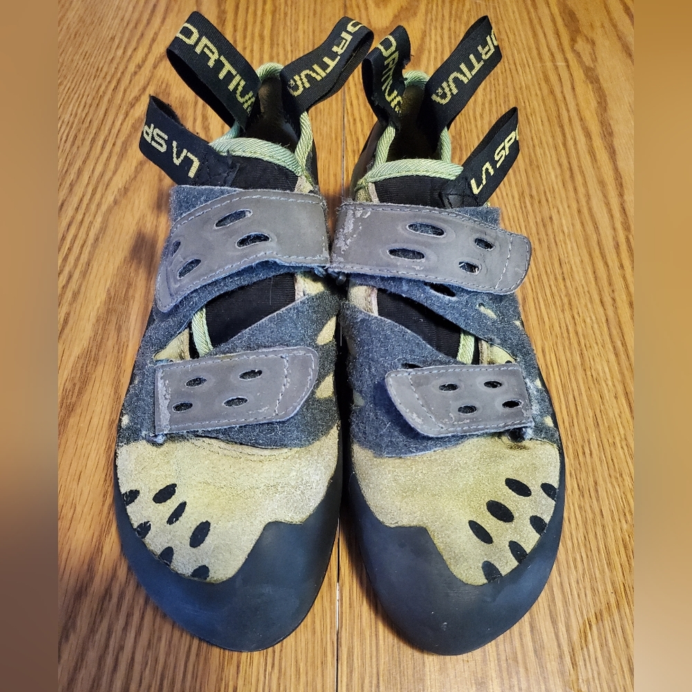 La Sportiva Tarantula climbing shoes